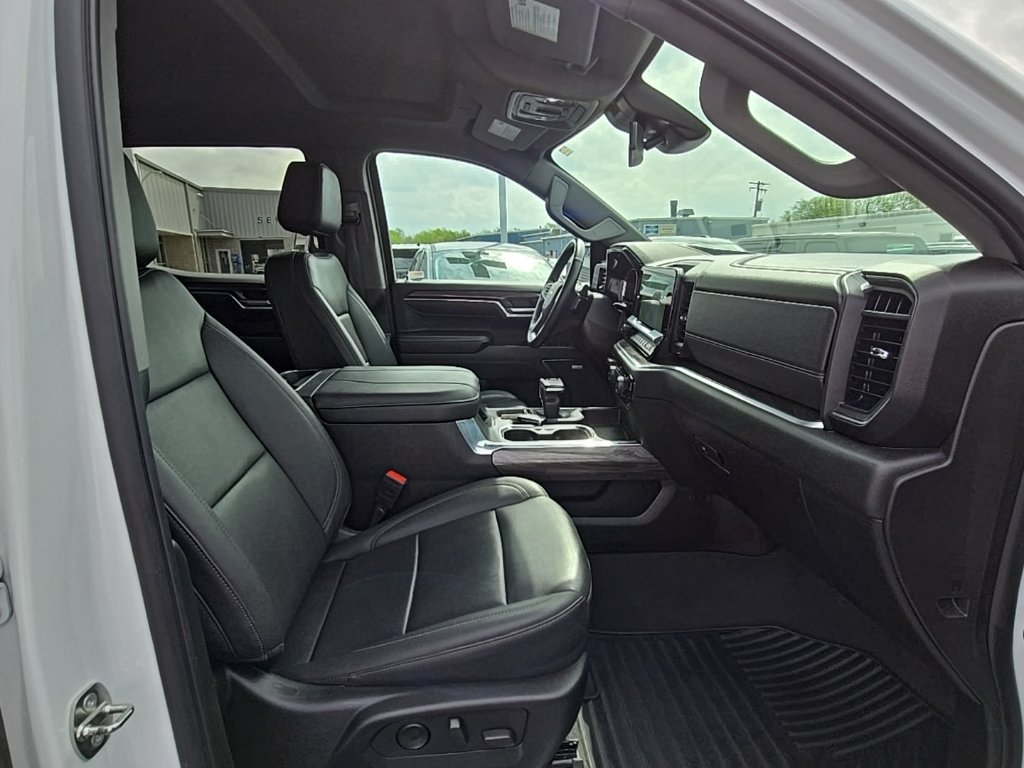 Used 2024 Chevrolet Silverado 1500 LTZ w/ LTZ Convenience Package II AWD/4WD image 46