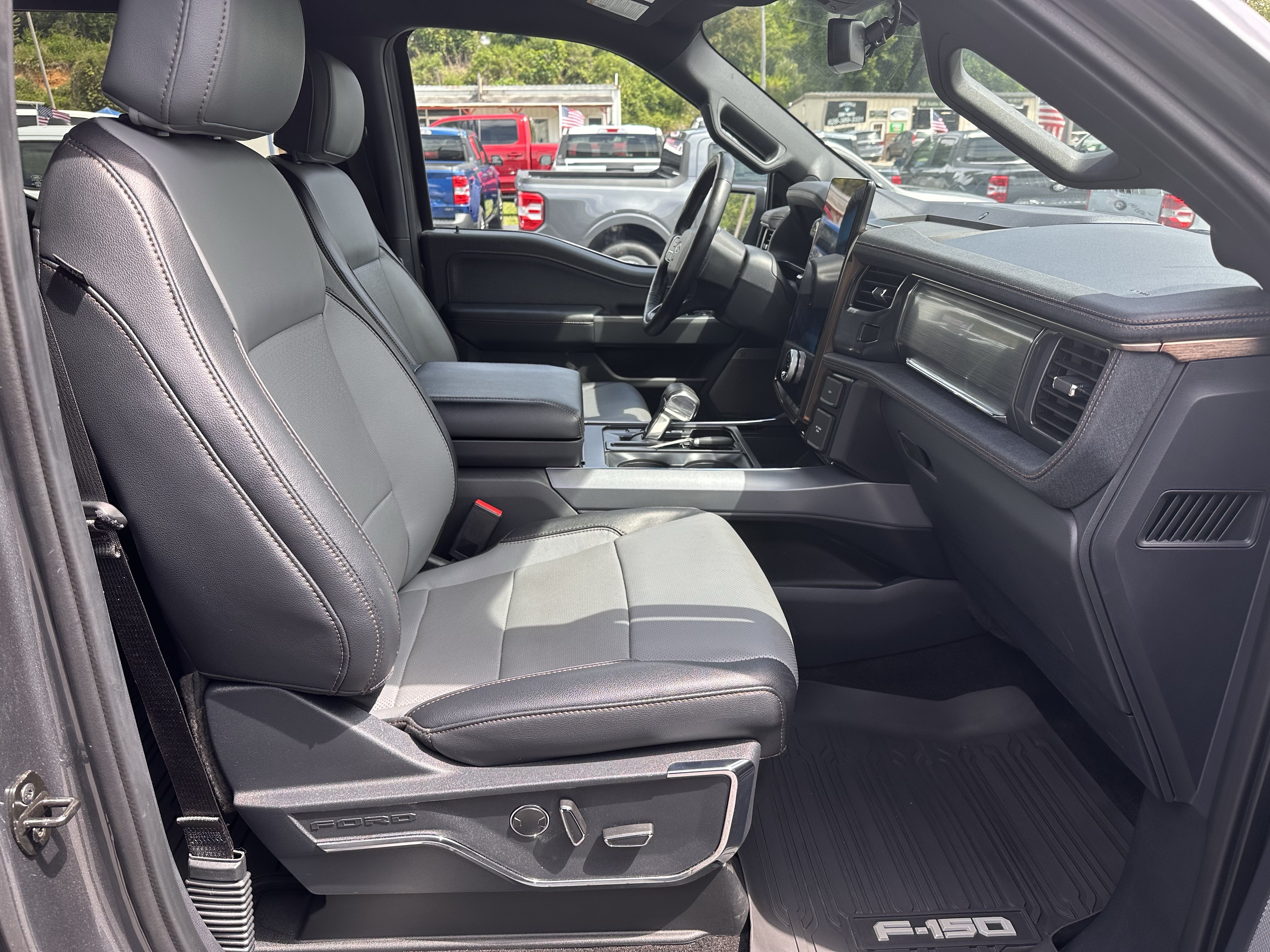 Used 2023 Ford F150 Lightning Lariat w/ Max Trailer Tow Package AWD/4WD image 16