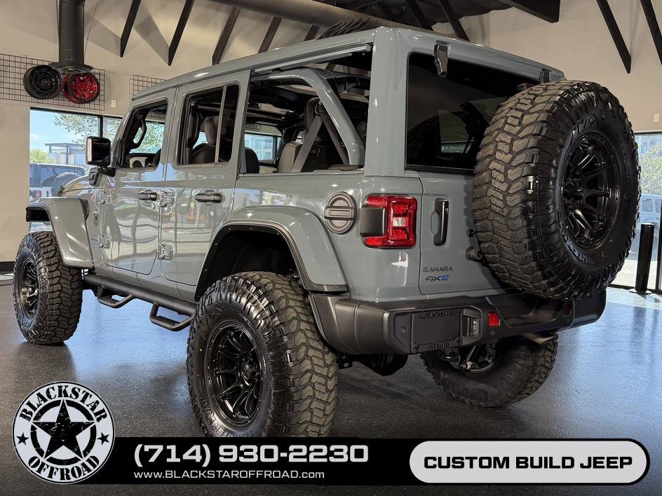 Used 2025 Jeep Wrangler Unlimited Sahara w/ Safety Group AWD/4WD image 5