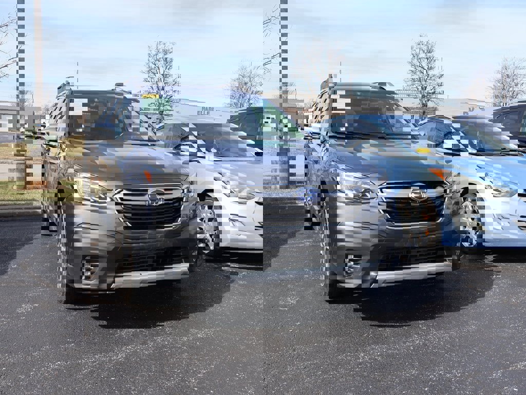 Used 2020 Subaru Outback Touring XT image 2