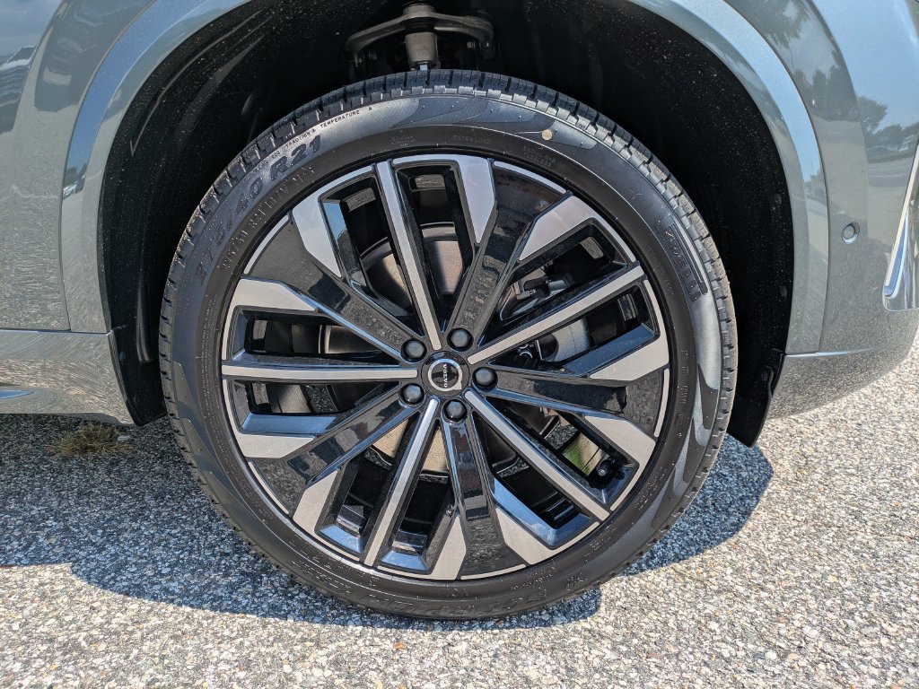New 2027 Volvo XC90 B6 Plus AWD/4WD image 11