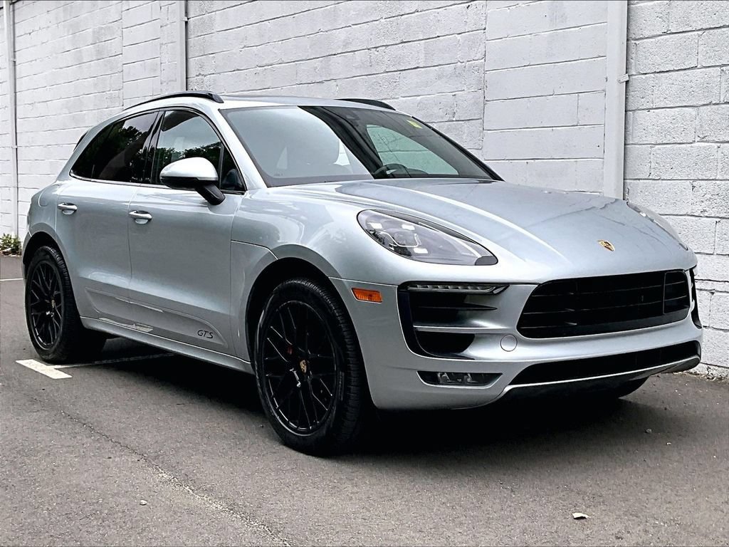 Used 2017 Porsche Macan GTS AWD/4WD image 7