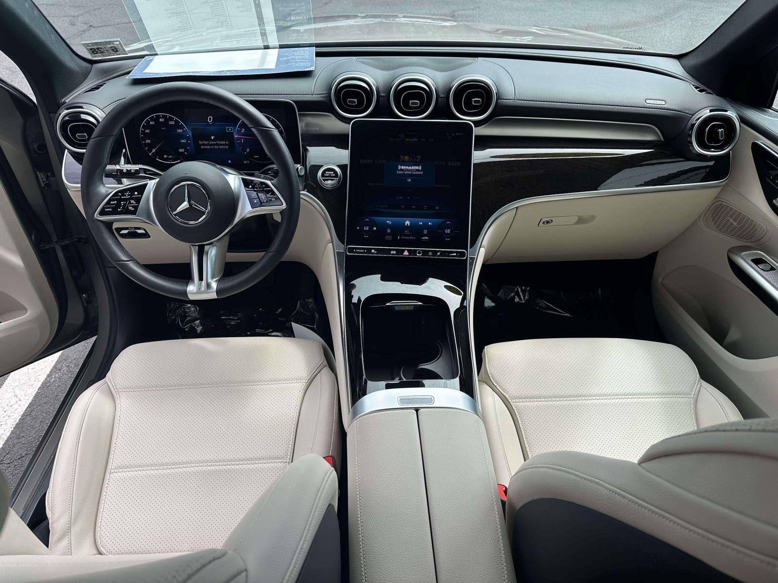 Certified 2023 Mercedes-Benz GLC 300 4MATIC image 11