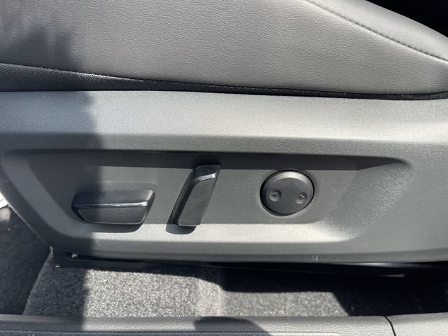 New 2026 Nissan Rogue Dark Armor AWD/4WD image 12