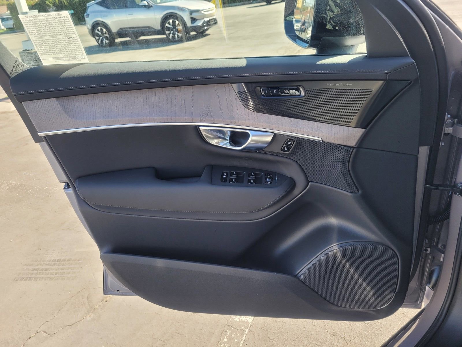 New 2026 Volvo XC90 T8 Ultra w/ Protection Package image 15