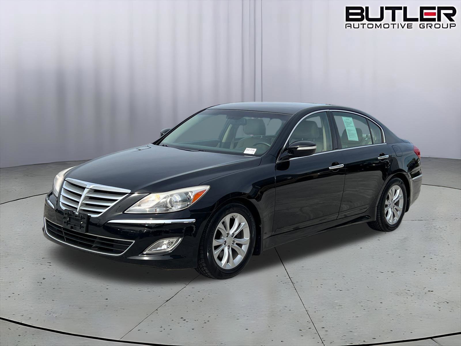Used 2013 Hyundai Genesis 3.8 RWD video 1