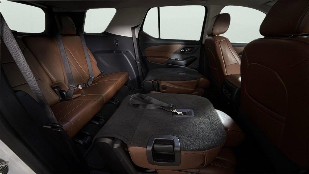 Used 2021 Chevrolet Traverse High Country w/ LPO, 'HIT The Road' Package image 37