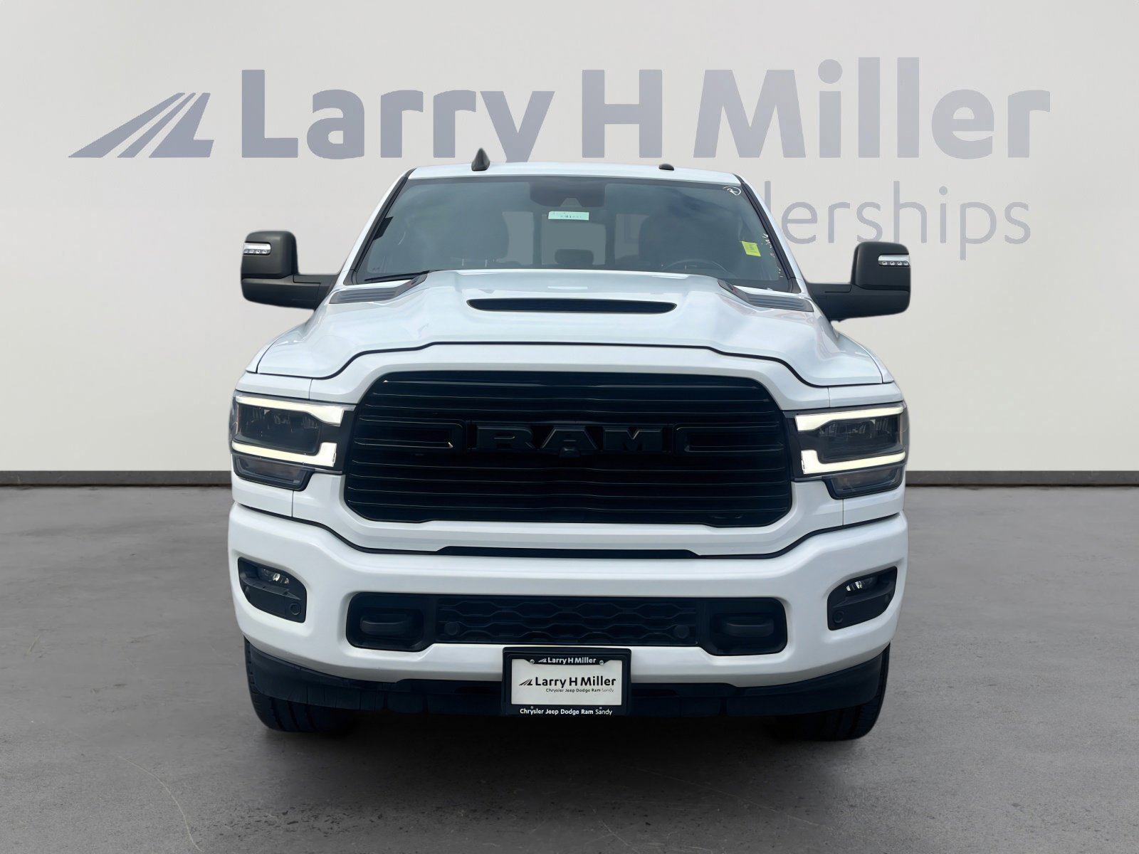Used 2024 RAM 2500 Laramie w/ Night Edition image 8