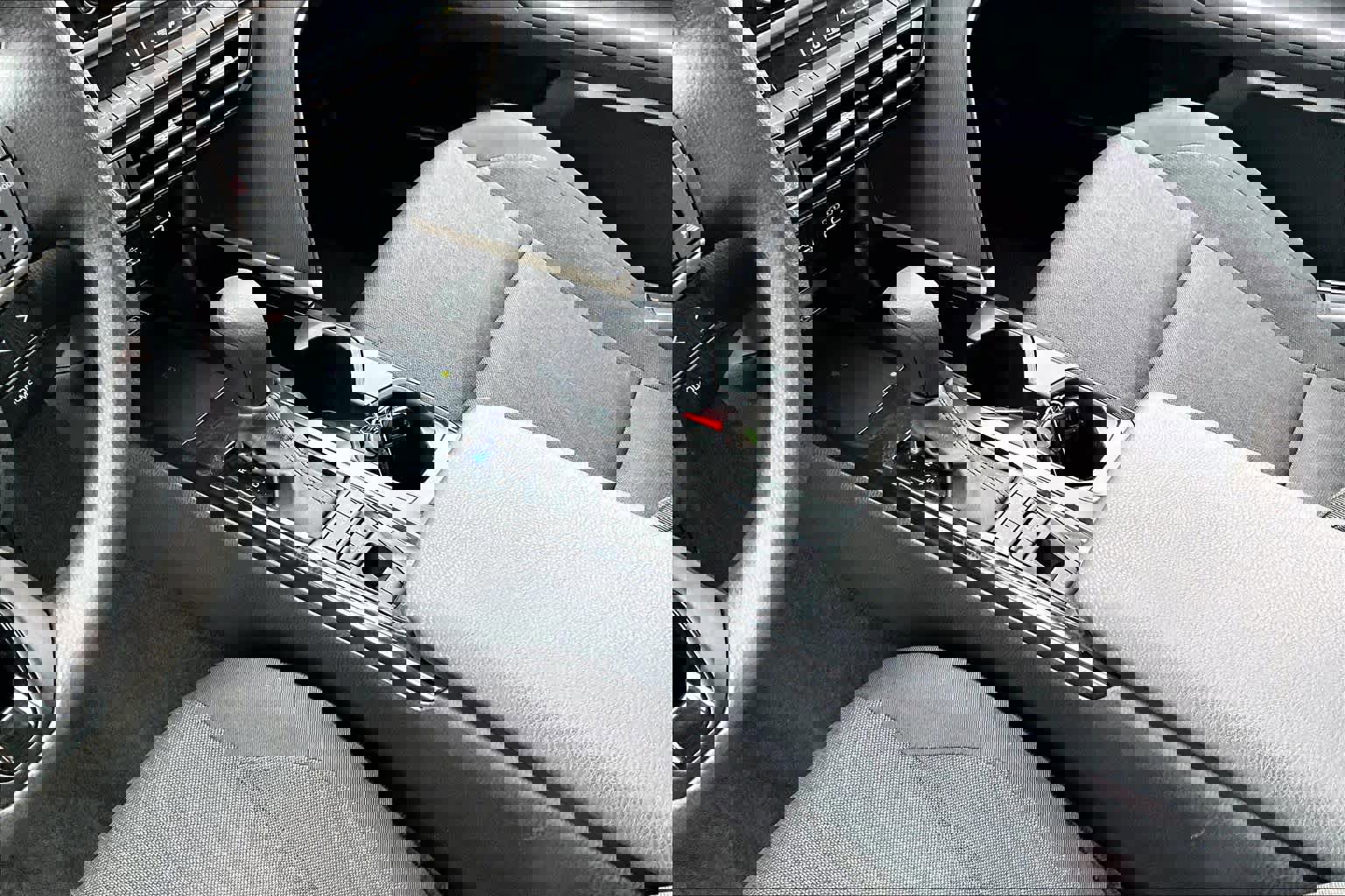 Used 2025 Toyota Camry LE image 17