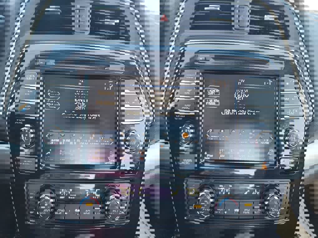 Used 2023 Nissan Maxima SV w/ Floor Mat Group image 25