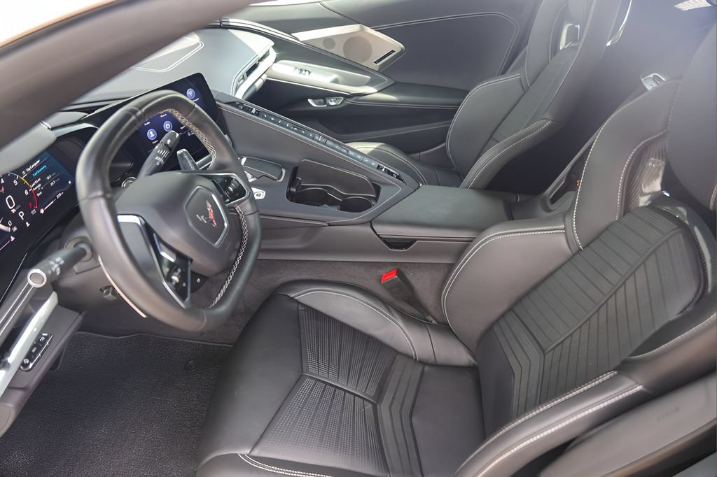 Used 2023 Chevrolet Corvette Stingray Preferred Cpe w/ Z51 Performance Package RWD image 9