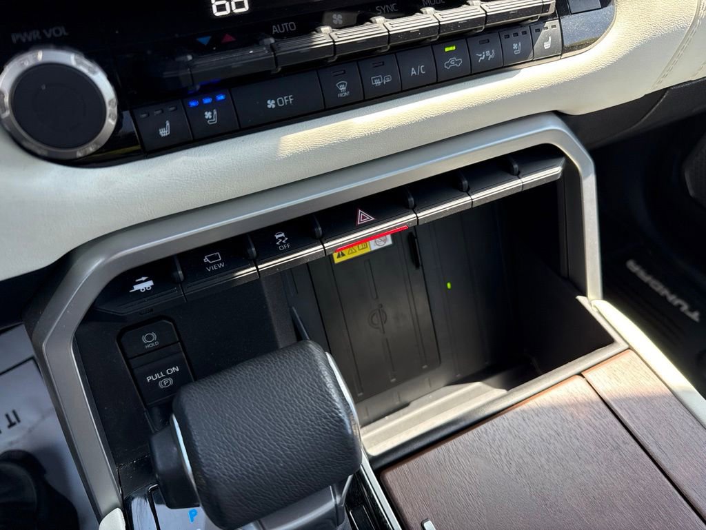 Used 2023 Toyota Tundra Capstone AWD/4WD image 31