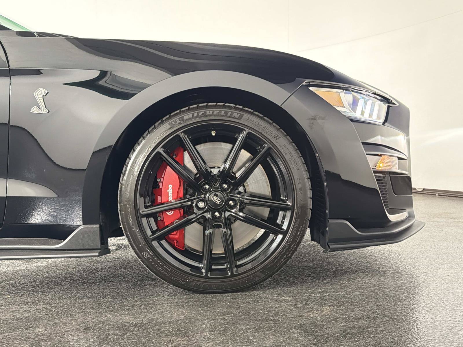 Used 2022 Ford Mustang Shelby GT500 w/ Technology Package RWD image 23
