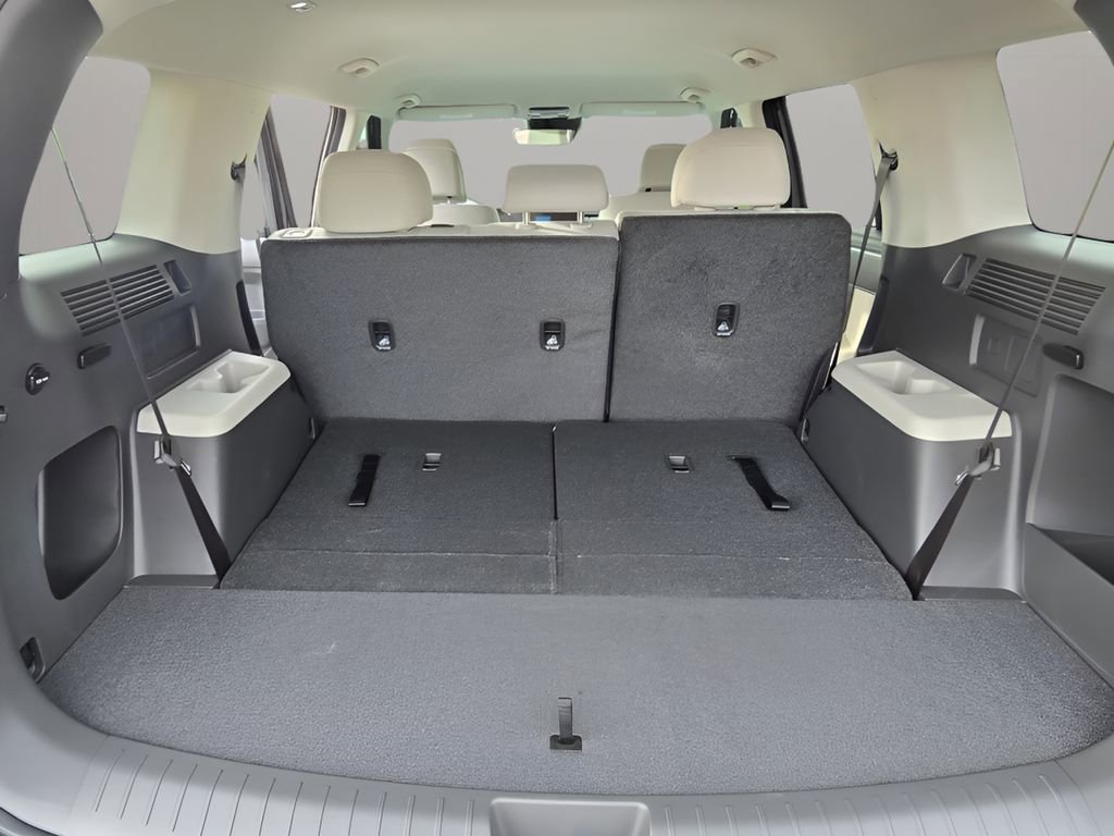 New 2026 Hyundai Santa Fe SE image 29