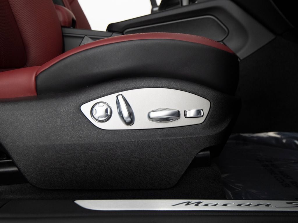 New 2026 Porsche Macan S AWD/4WD image 35
