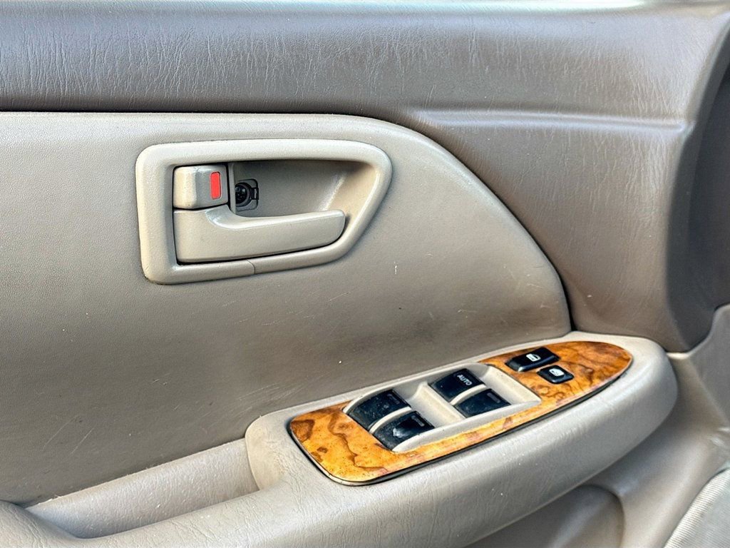 Used 1999 Toyota Camry CE image 11