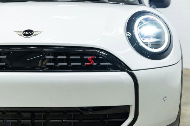 Certified 2025 MINI Cooper S image 8