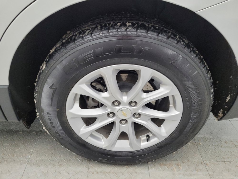 Used 2019 Chevrolet Equinox LS w/ LS Convenience Package image 31