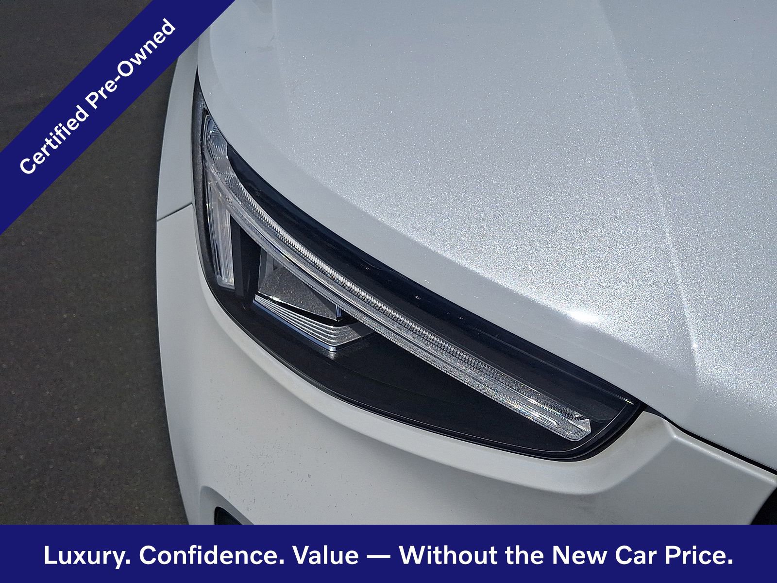 Certified 2023 Volvo XC40 B5 Plus w/ Climate Package image 10