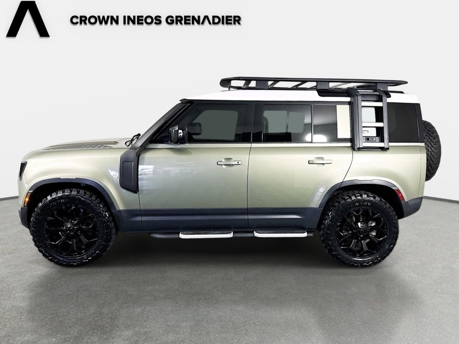 Used 2020 Land Rover Defender 110 S AWD/4WD image 8