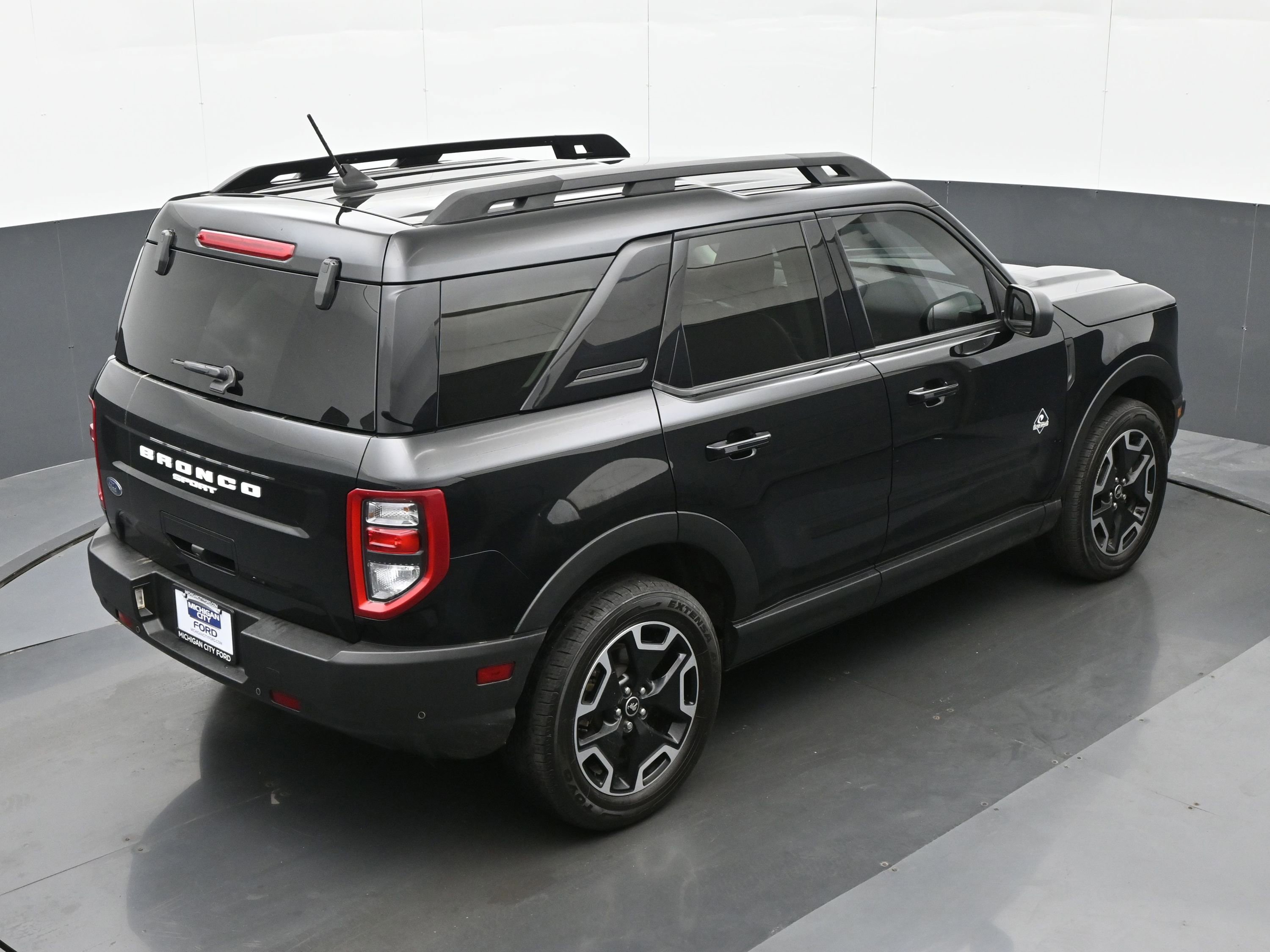 Used 2023 Ford Bronco Sport Outer Banks AWD/4WD image 35