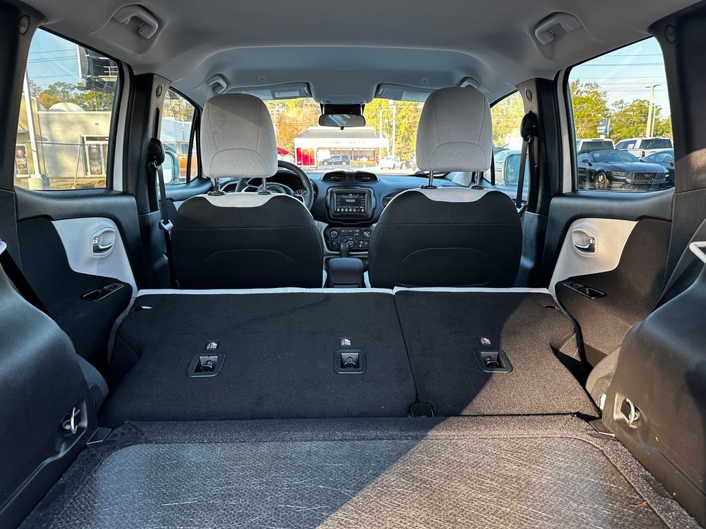 Used 2021 Jeep Renegade Latitude image 47