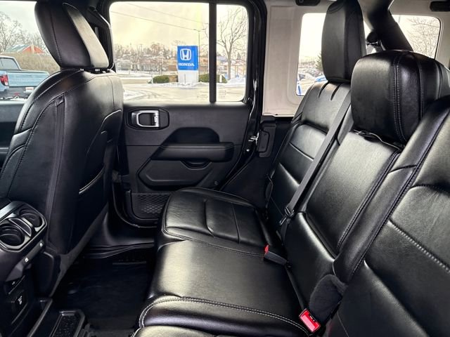 Used 2019 Jeep Wrangler Unlimited Sahara image 18