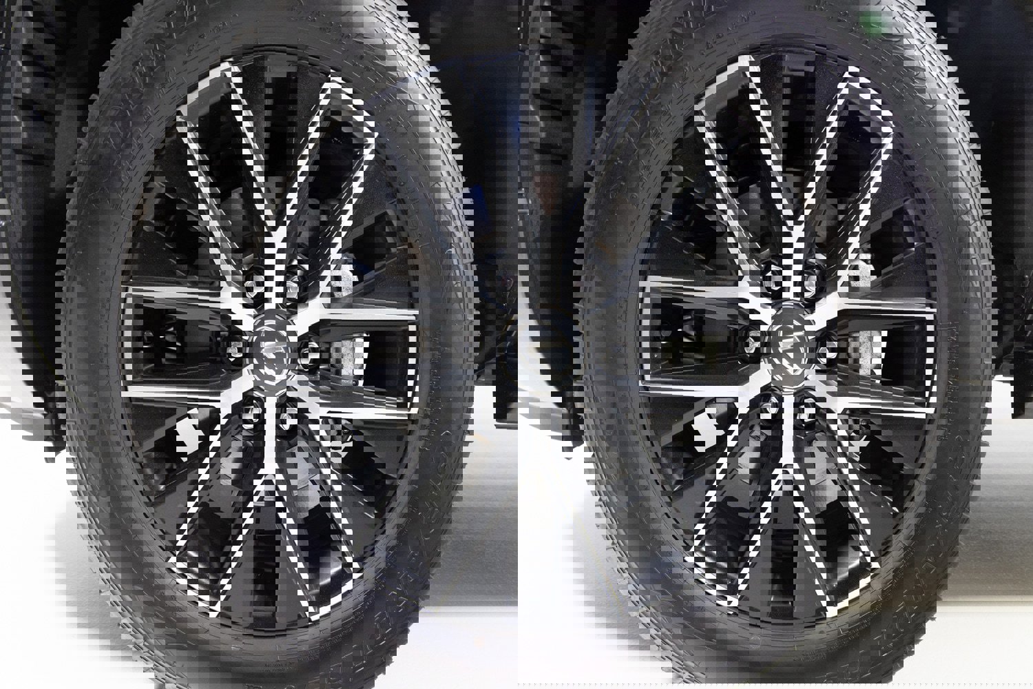 Used 2024 Lexus GX 550 image 12