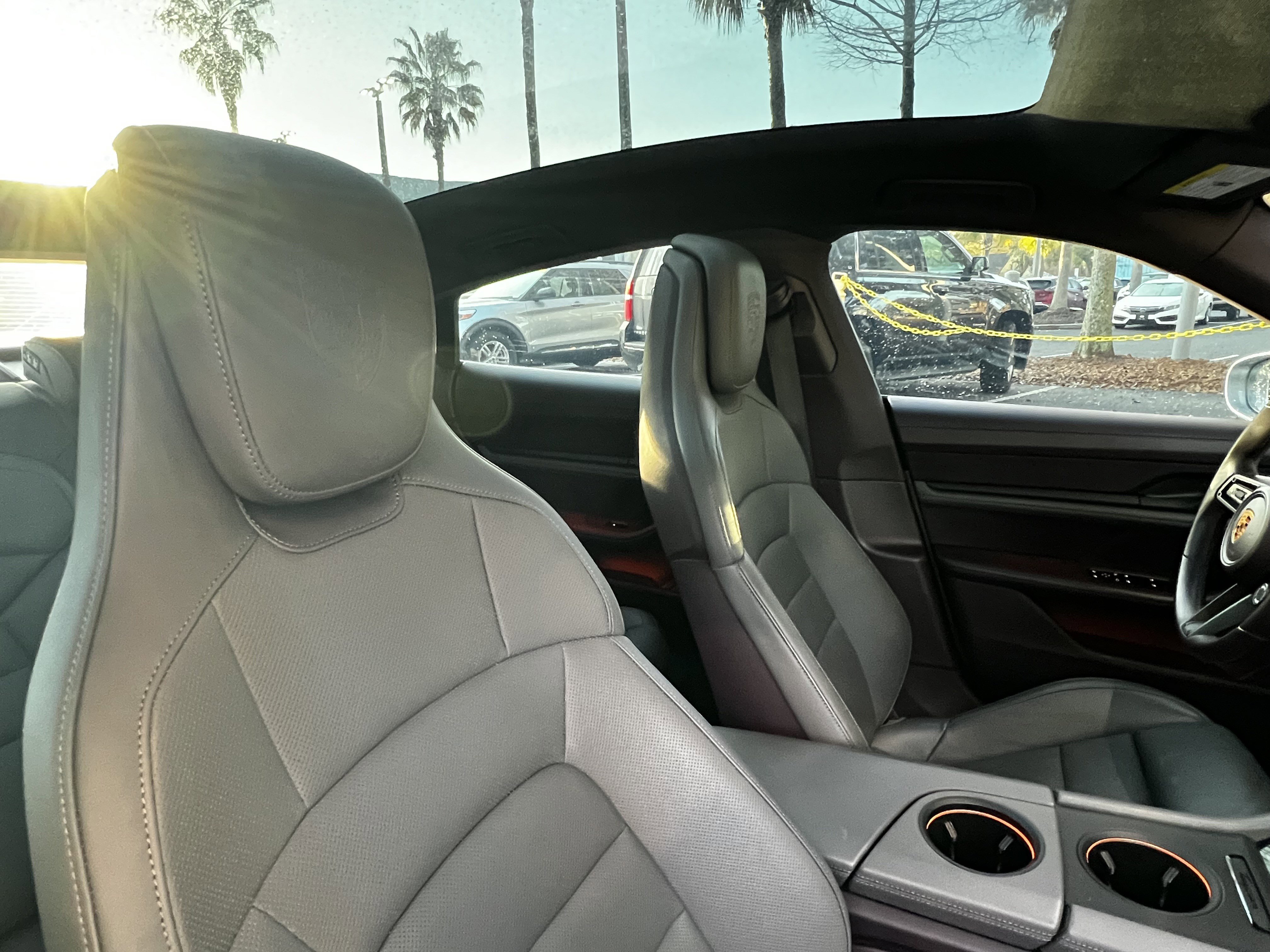 Used 2022 Porsche Taycan 4S image 47