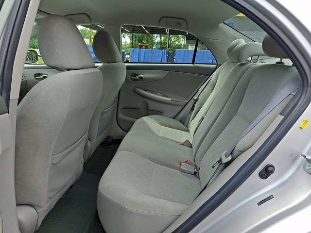 Used 2010 Toyota Corolla FWD image 11