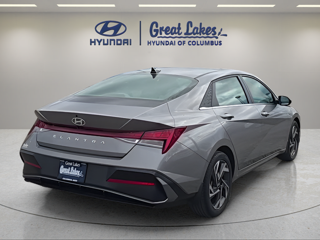 Used 2024 Hyundai Elantra SEL w/ Convenience Package FWD image 5