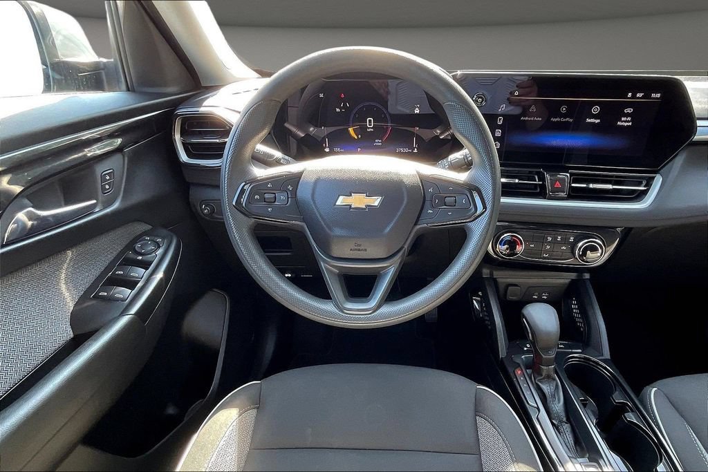 Used 2025 Chevrolet TrailBlazer LT FWD image 11