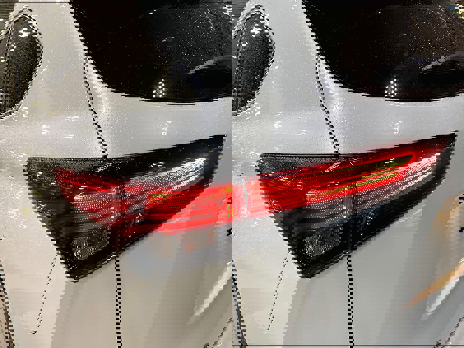 Used 2023 Toyota Highlander XLE image 35