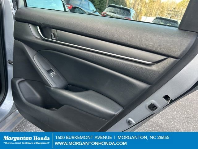 Used 2018 Honda Accord Sport image 29