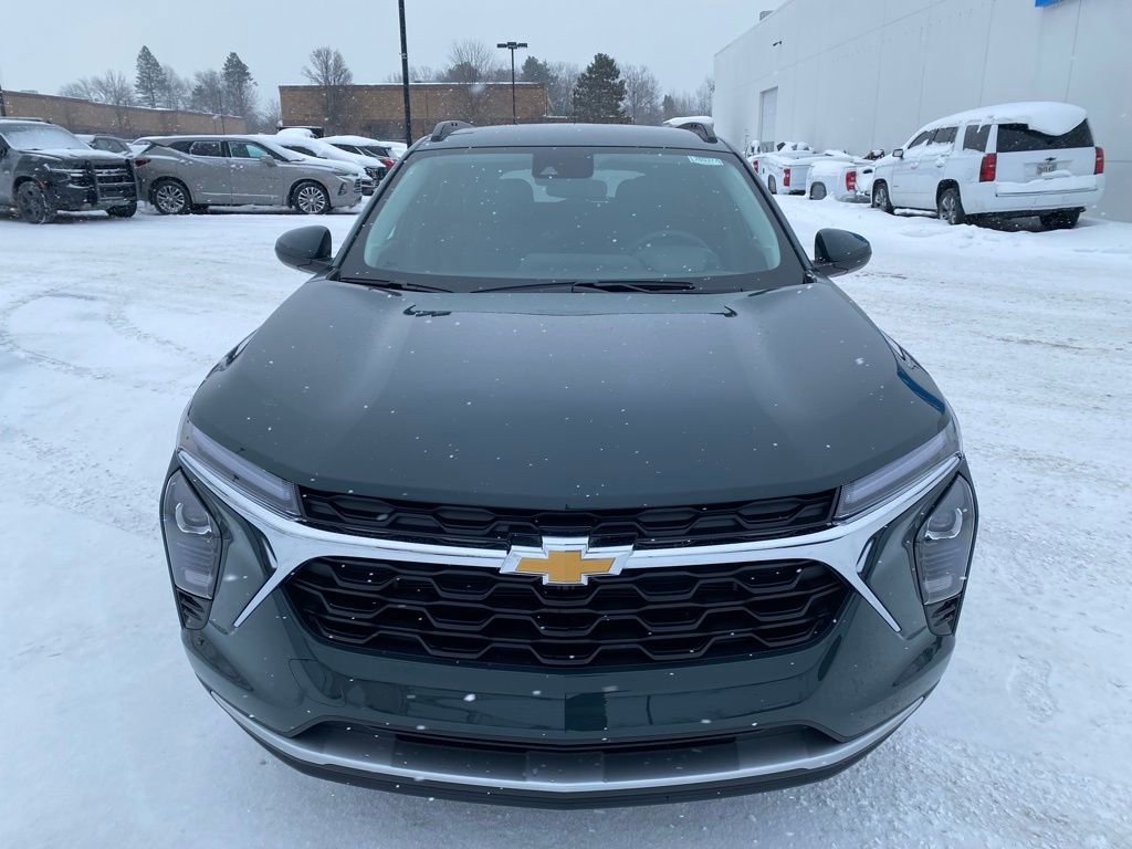 New 2026 Chevrolet Trax LT w/ Driver Confidence Package image 2