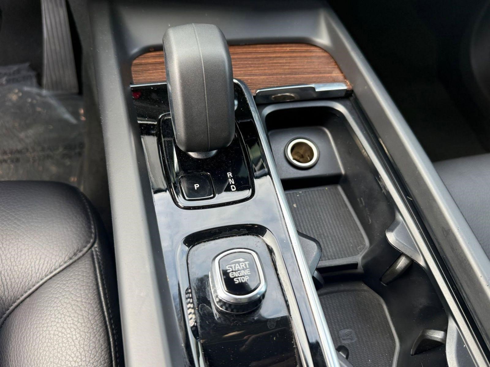 Used 2023 Volvo XC60 B5 Plus w/ Protection Package Premier image 16