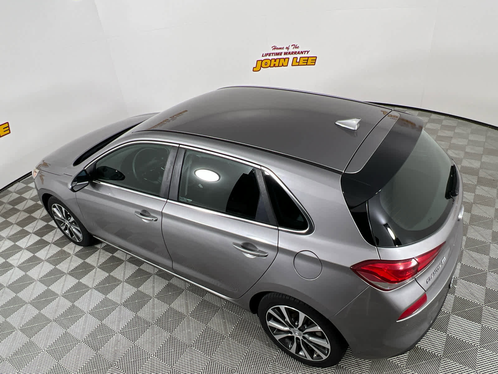 Used 2020 Hyundai Elantra GT FWD image 14