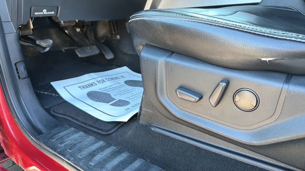 Used 2021 Ford F350 Lariat w/ Chrome Package image 26
