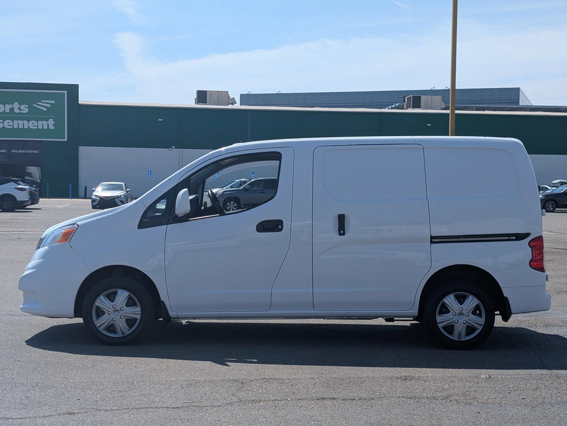 Used 2020 Nissan NV200 SV FWD image 5