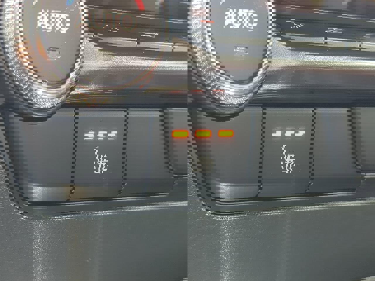 New 2025 MAZDA MAZDA3 Carbon image 21