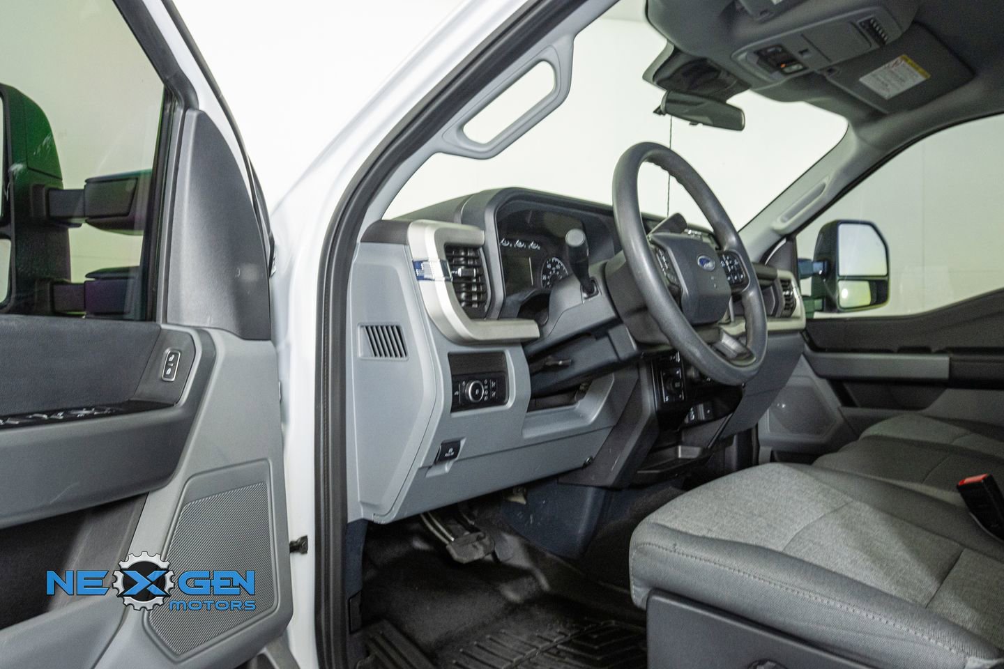 Used 2024 Ford F250 XL w/ STX Appearance Package image 10