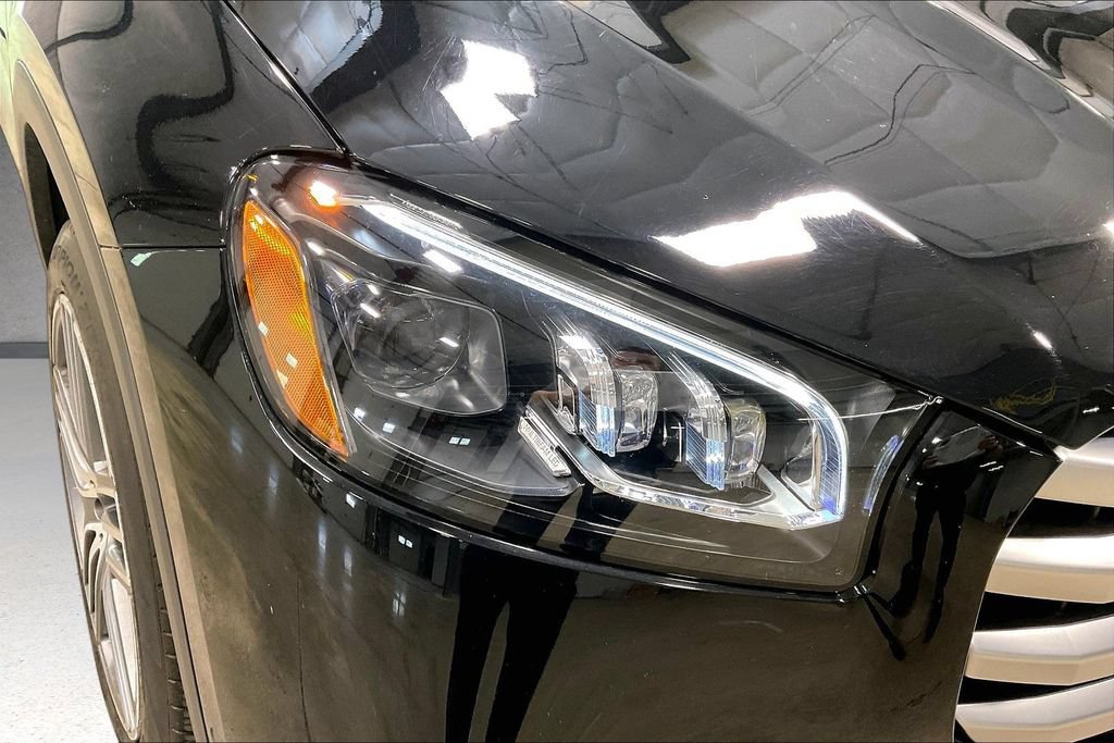 Used 2024 Mercedes-Benz GLS 450 4MATIC image 33