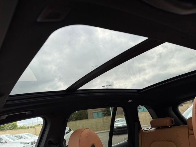 Used 2025 BMW X5 xDrive40i w/ Premium Package image 23