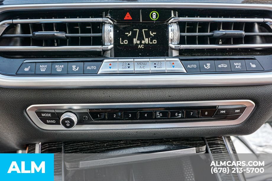 Used 2022 BMW X7 xDrive40i w/ M Sport Package AWD/4WD image 45