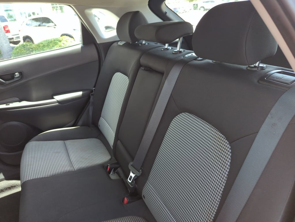 Used 2020 Hyundai Kona SE FWD image 27