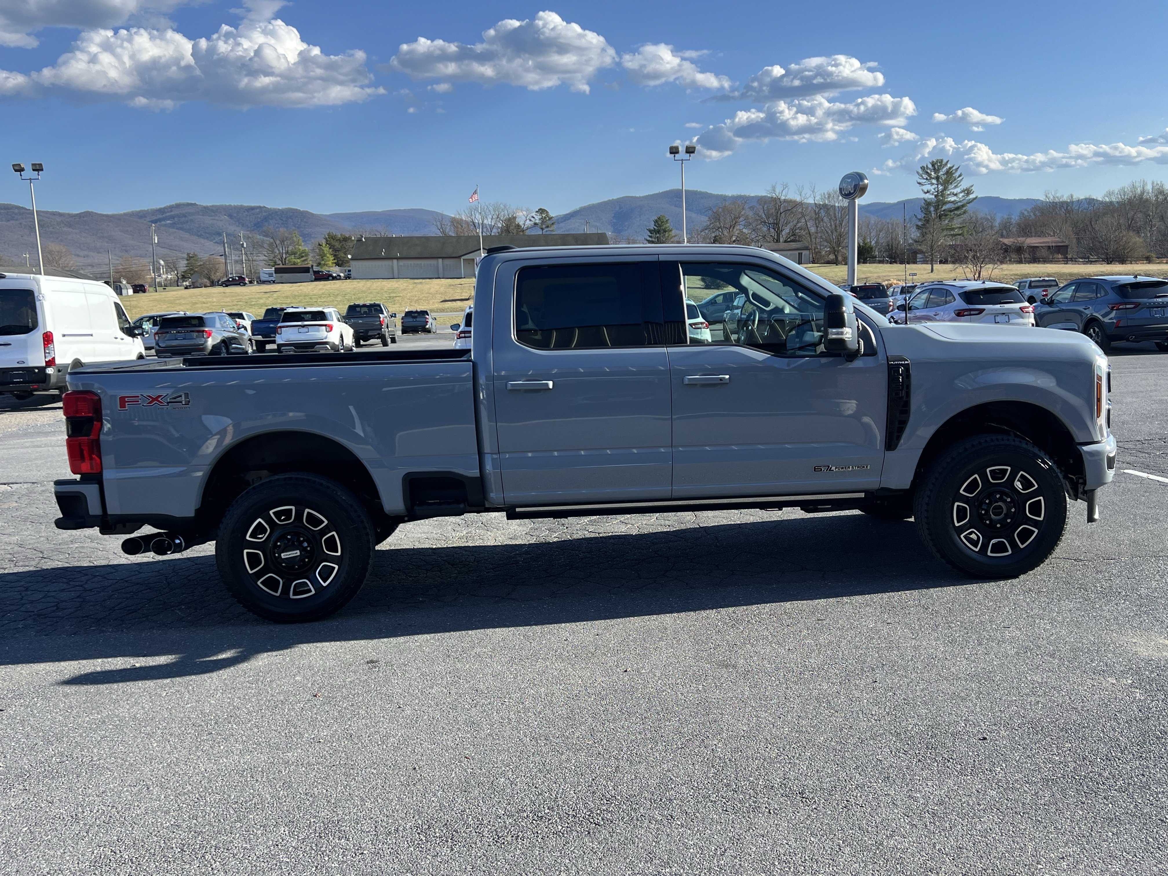 New 2026 Ford F350 Platinum w/ FX4 Off-Road Package AWD/4WD image 5