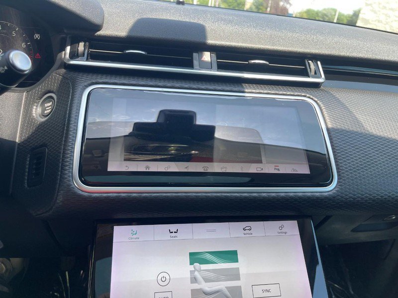 Used 2018 Land Rover Range Rover Velar S AWD/4WD image 26