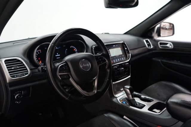 Used 2022 Jeep Grand Cherokee Laredo X image 17