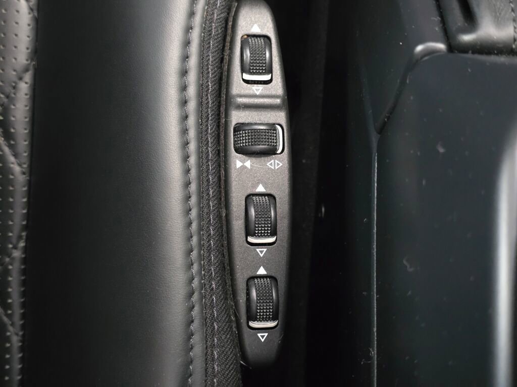 Used 2016 Mercedes-Benz G 63 AMG 4MATIC image 45