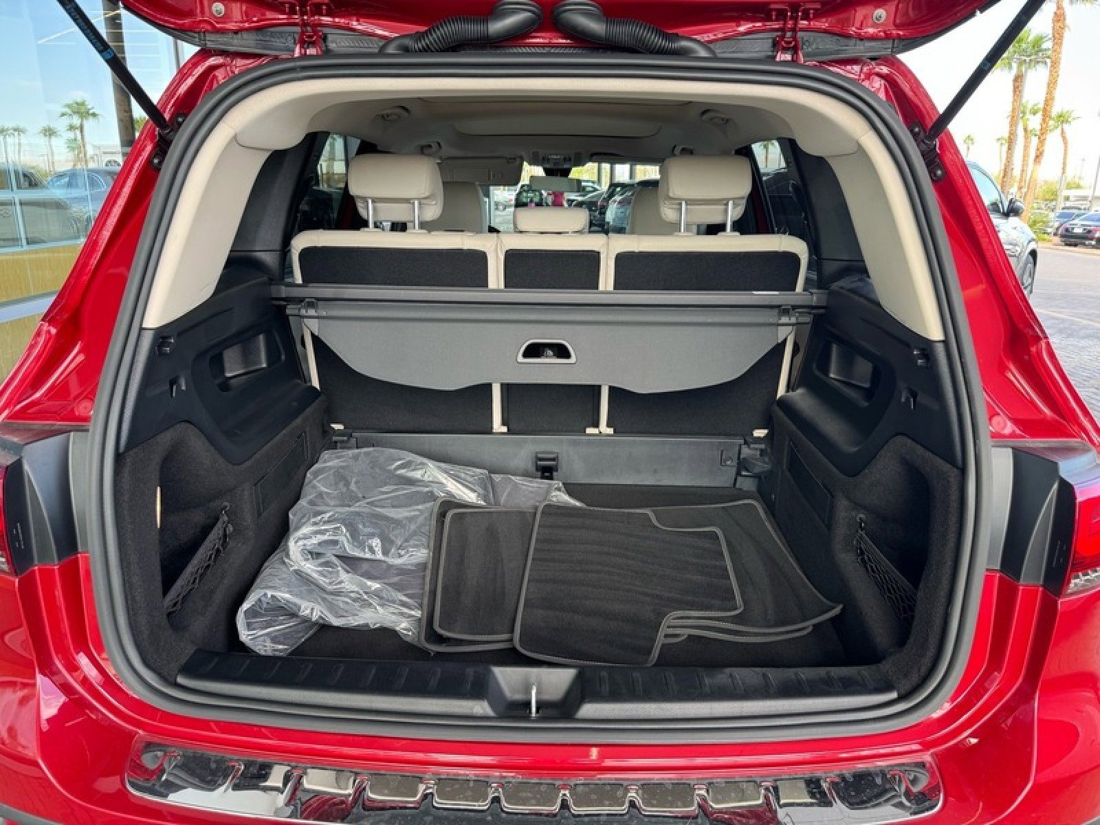 Certified 2022 Mercedes-Benz GLB 250 4MATIC w/ Premium Package Lite image 20